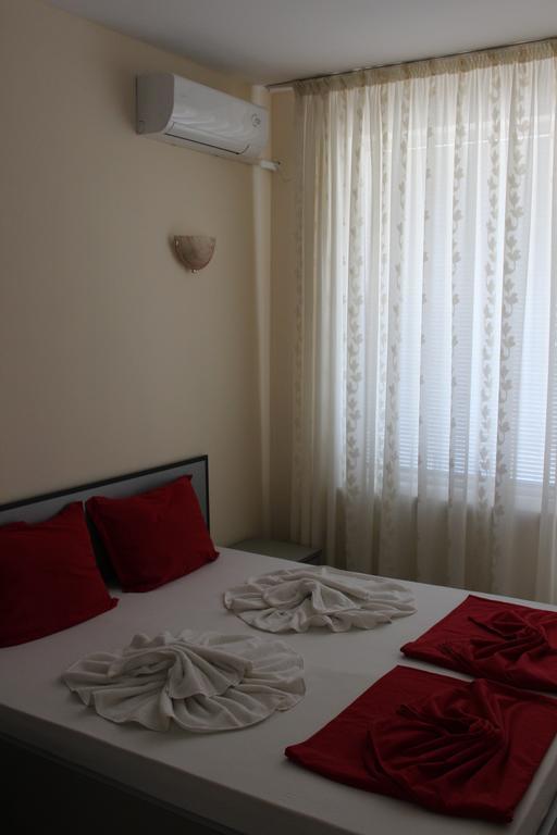 Sb Rentals Apartments In Blue Marine Complex Sunny Beach Room photo