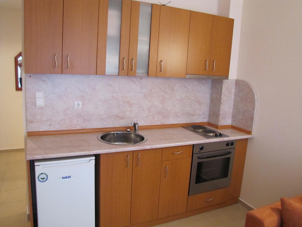 Sb Rentals Apartments In Blue Marine Complex Sunny Beach Room photo