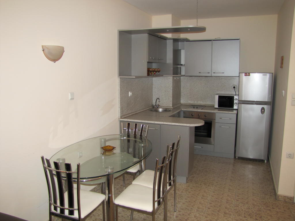 Sb Rentals Apartments In Blue Marine Complex Sunny Beach Room photo